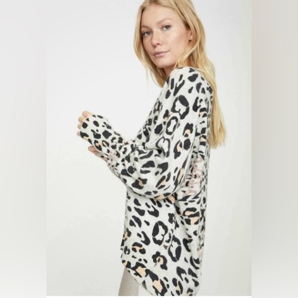 Brochu Walker 100% Cashmere Leopard Animal Print V-Neck Sweater Oversized - Picture 12 of 12